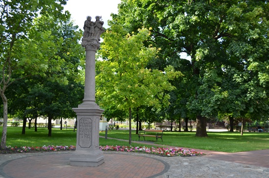 Szent Család-Szobor