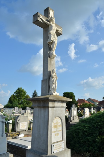 Felső Temetői Kereszt