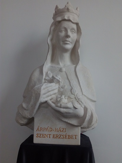 Árpád-házi Szent Erzsébet-Szobor